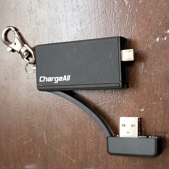 3 IN 1 Portable Keychain Power Bank - Picture 6 of 12
